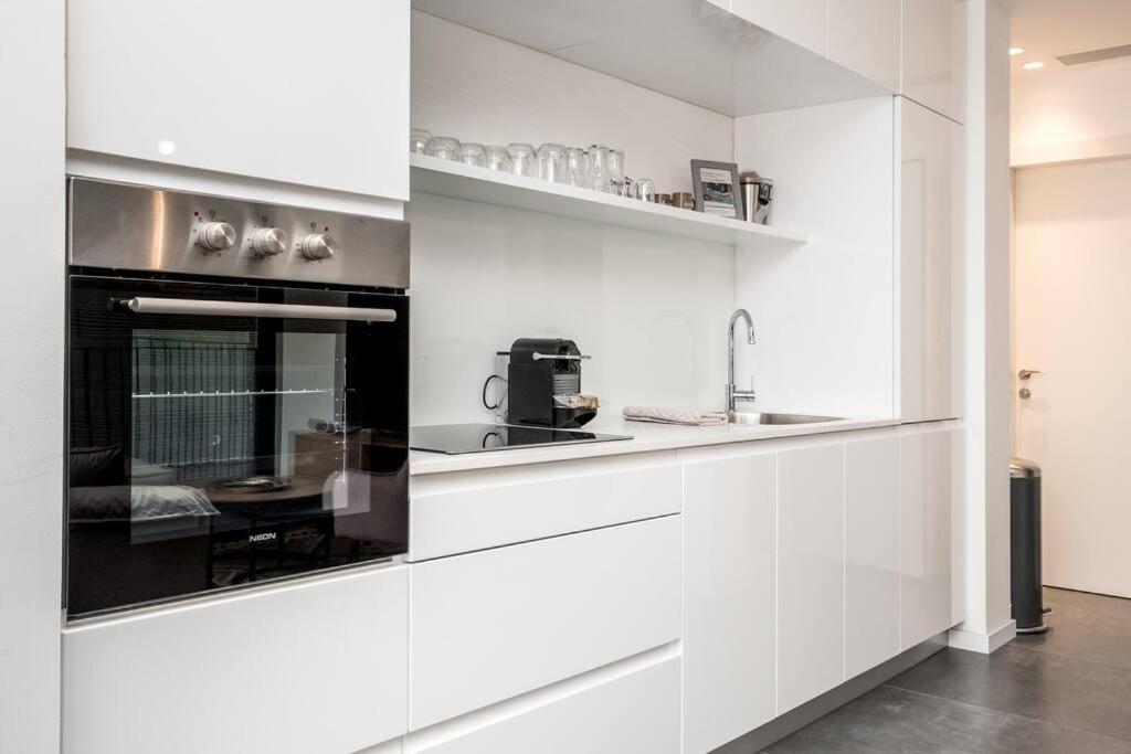 Modern And Design 1 Bd Apt Close To The Beach Tel Aviv Exterior photo